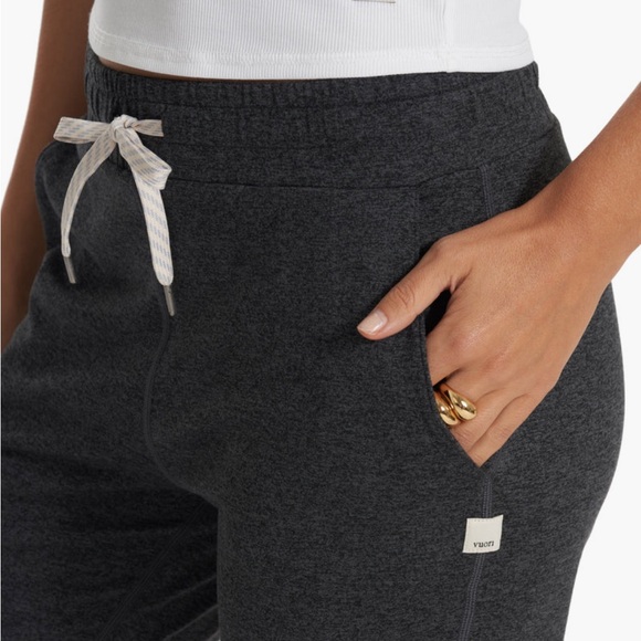 Vuori Performance Jogger Charcoal Heather NWT - Picture 5 of 7